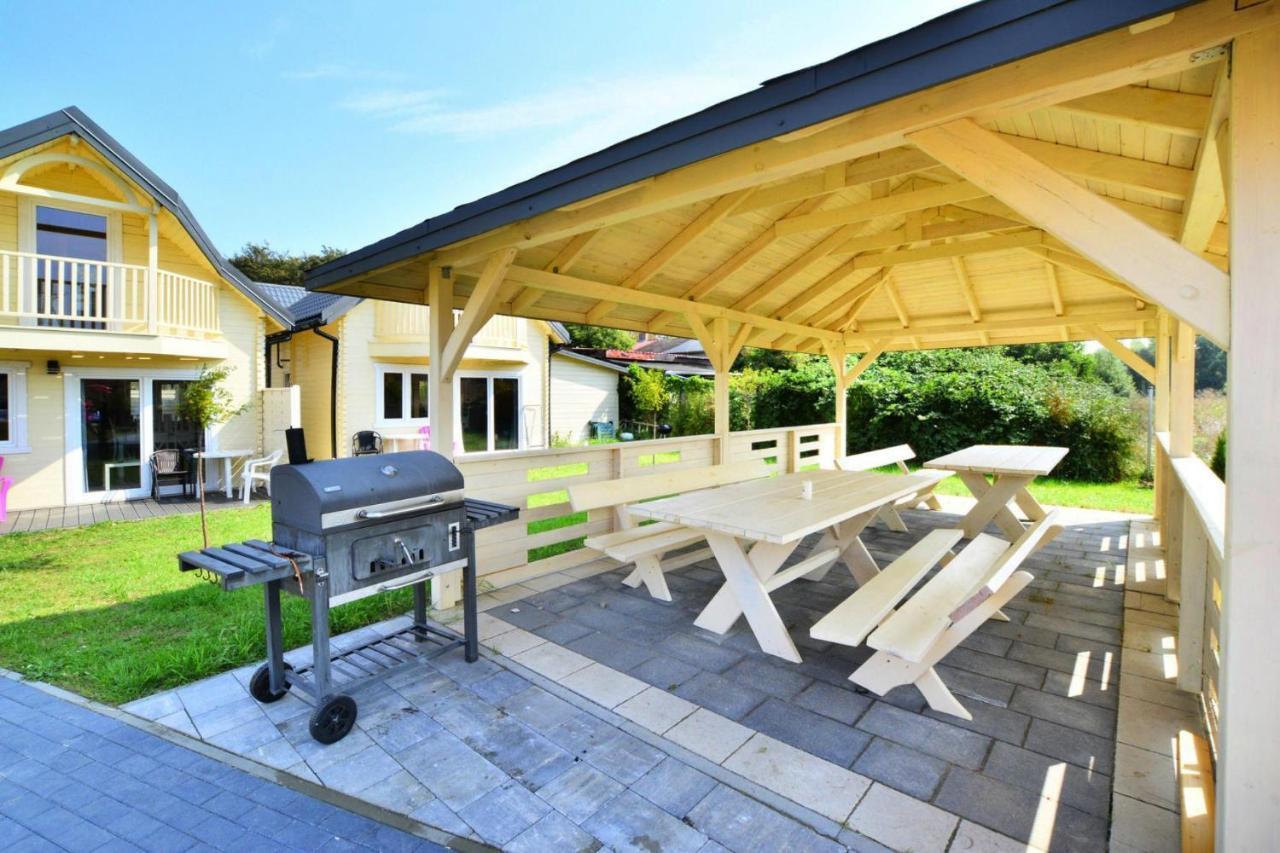 Holiday Resort, Ustronie Morskie Buitenkant foto