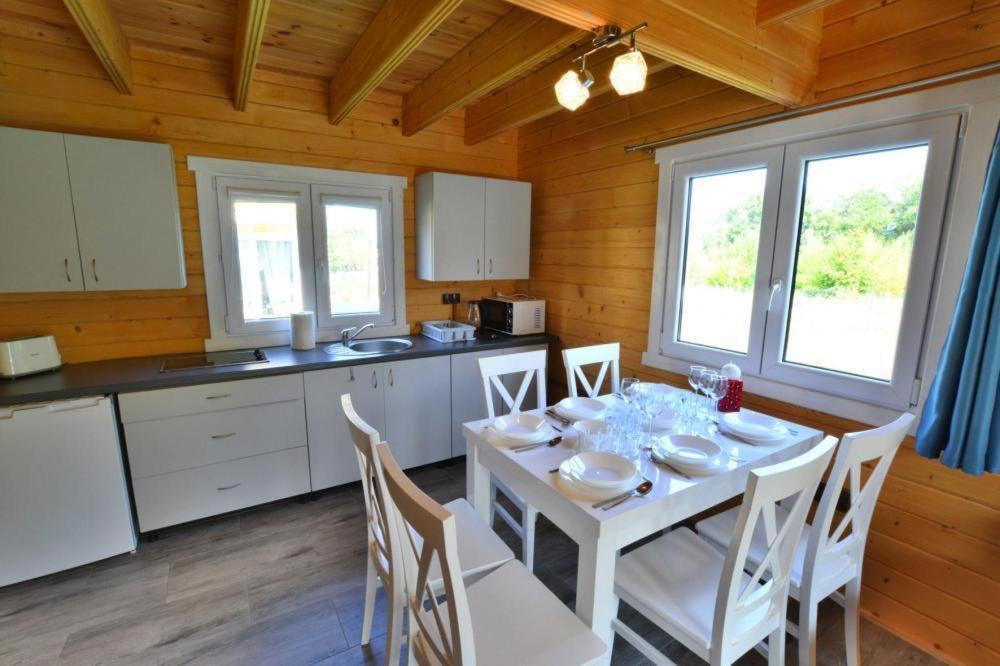Holiday Resort, Ustronie Morskie Buitenkant foto